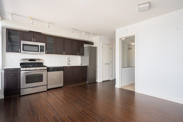 Property Photo:  4818 Eldorado Mews 308  BC V5R 0B3 
