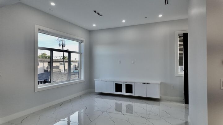 Property Photo: 1328 E 64th Avenue BC V5X 2P1