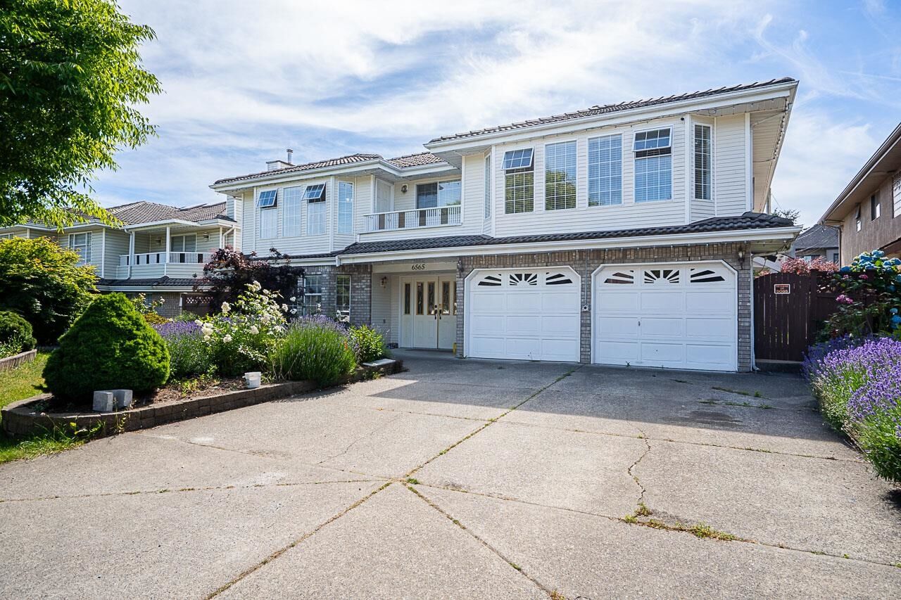 Property Photo: 6565 122 Street BC V3W 1H6