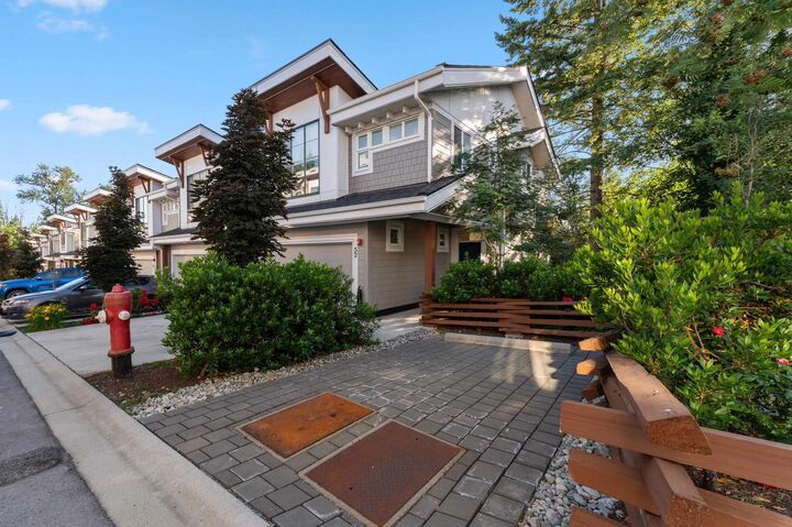 Property Photo: 23183 136 Avenue 52 BC V4R 0H9