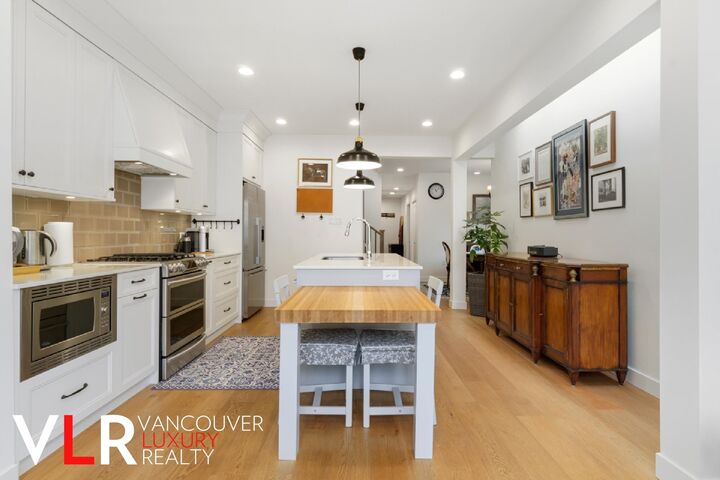Property Photo:  2535 York Avenue 103  BC V6K 1E4 