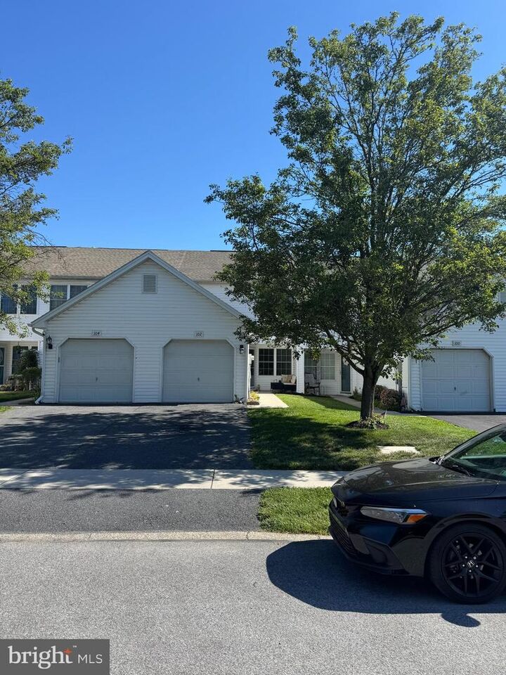 Property Photo:  102 Partridge Circle  PA 17013 