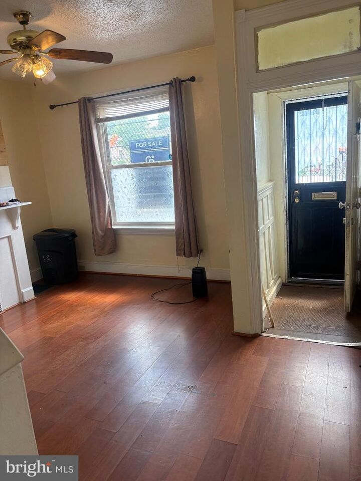 Property Photo: 4516 N Bodine Street PA 19140