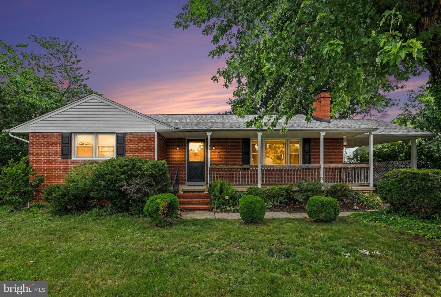 Property Photo:  125 Hillcrest Drive  VA 22401 