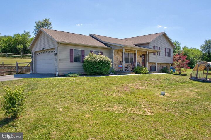 Property Photo:  225 N Grant Road  PA 17364 