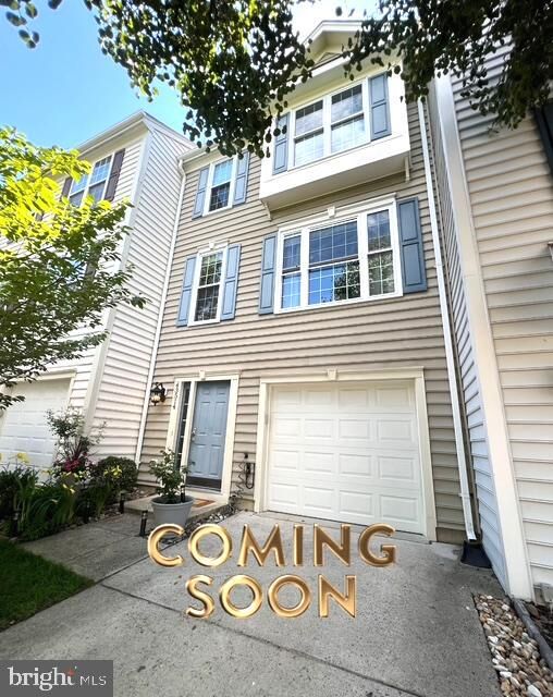 Property Photo:  43514 Greenwich Square  VA 20147 