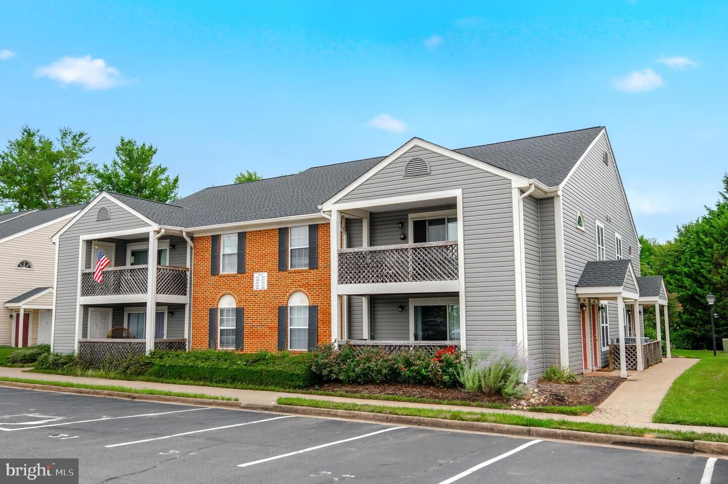 Property Photo: 7828 Waverley Mill Court VA 20155