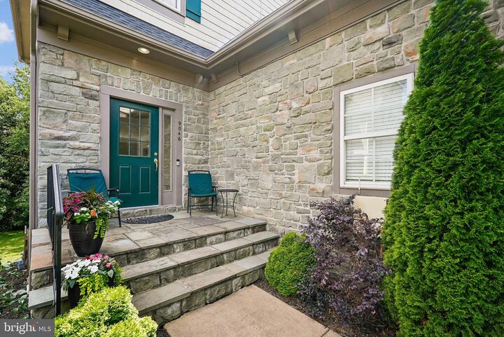 Property Photo:  9046 Roaring Spring Loop  VA 20136 