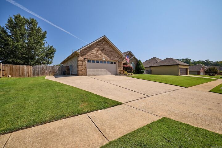 Property Photo: 2612 Durango Drive AR 72019