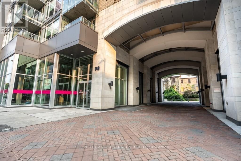 Property Photo:  98 Richmond Road 804  ON K1Z 0B2 
