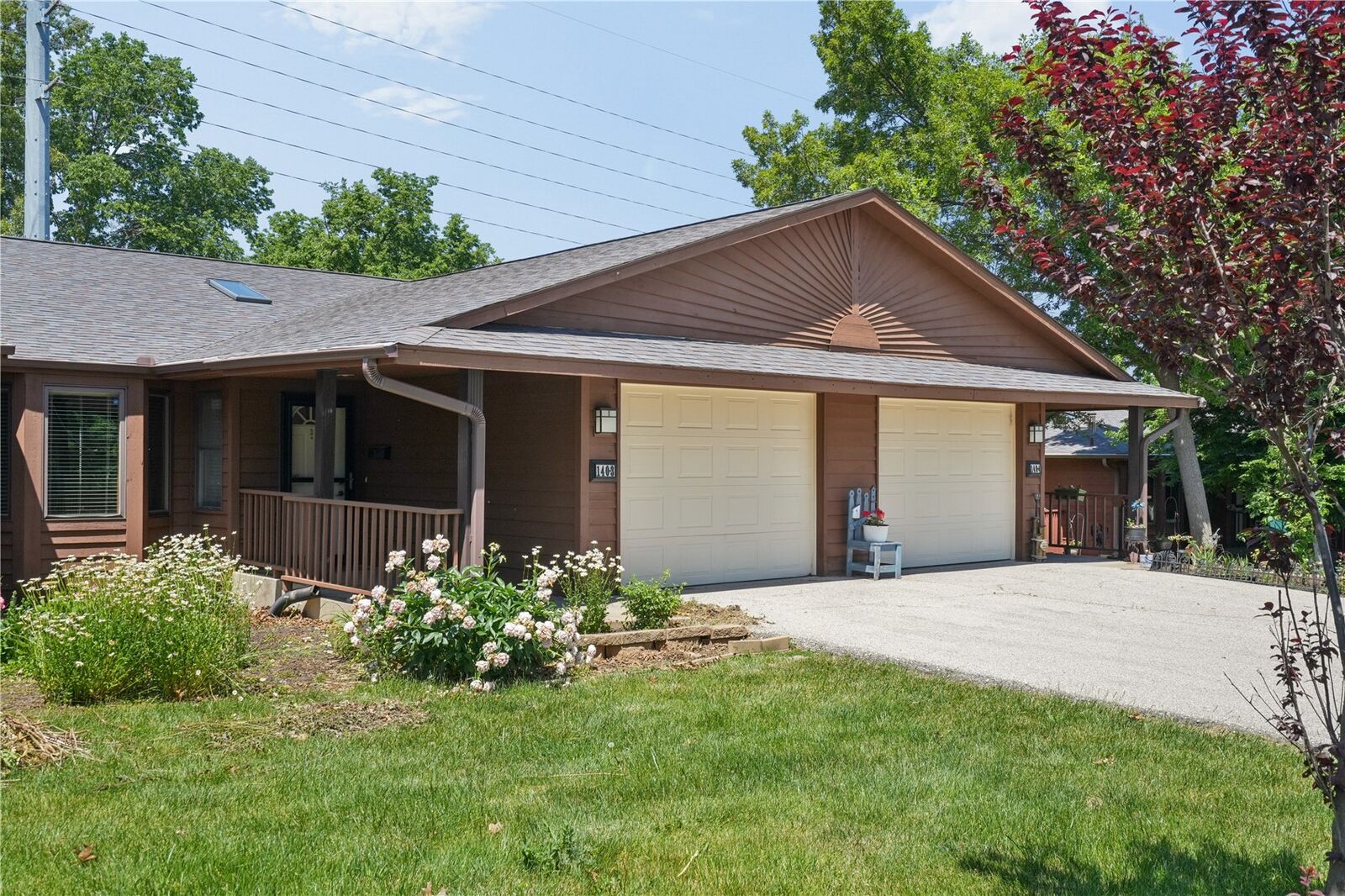 Property Photo:  140 35th St Dr SE 3  IA 52403 