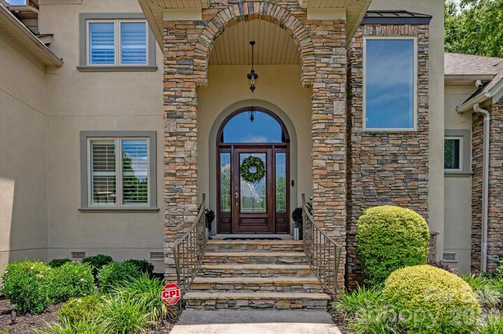 Property Photo:  102 Finch Loop  SC 29715 