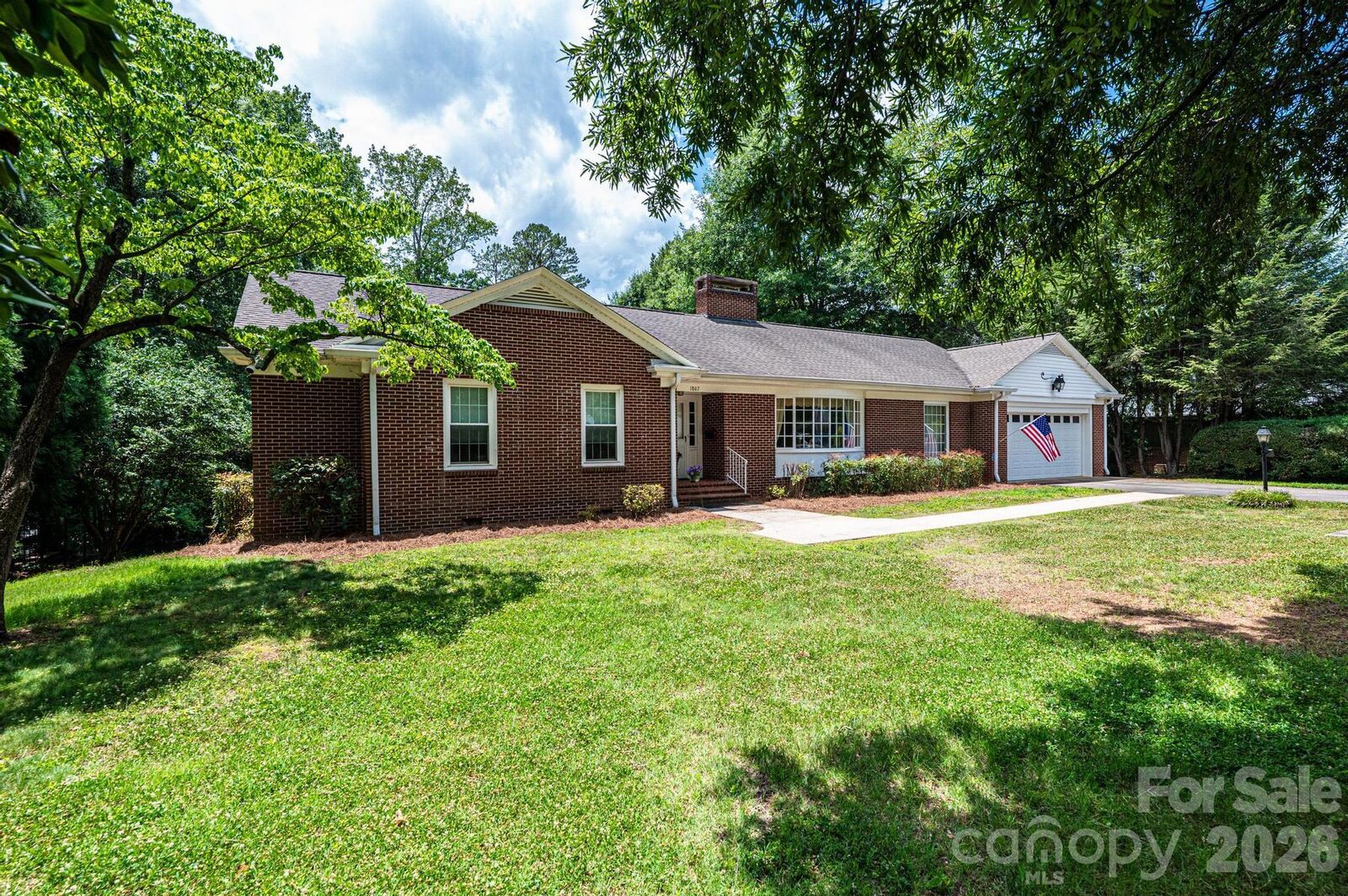Property Photo: 1807 5th Street NW NC 28601
