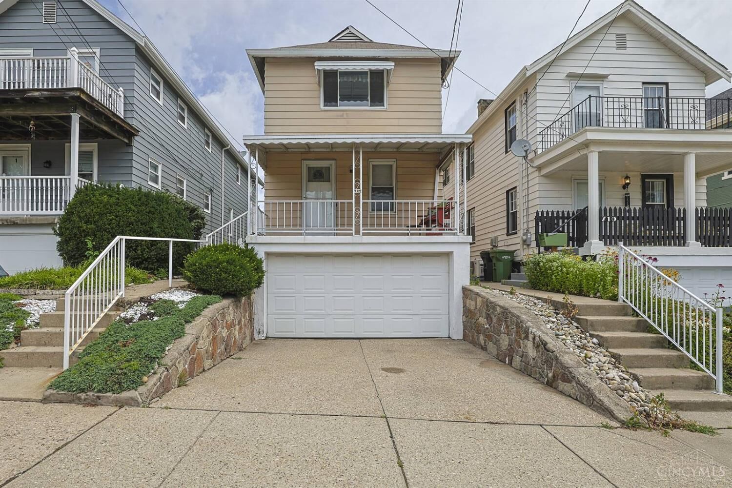 Property Photo: 708 E Ross Avenue OH 45217