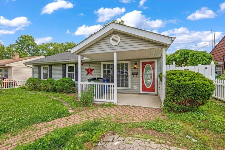 Property Photo:  3588 Homestead Drive  OH 43224 