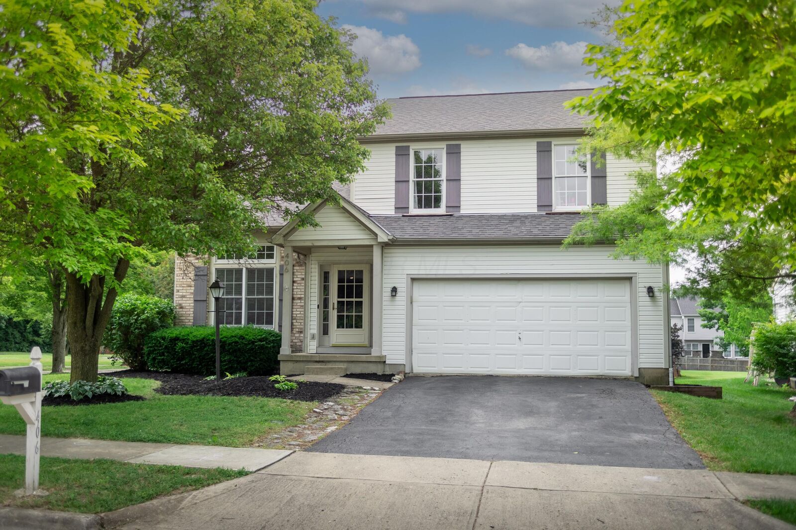Property Photo: 406 Western Dreamer Drive OH 43015