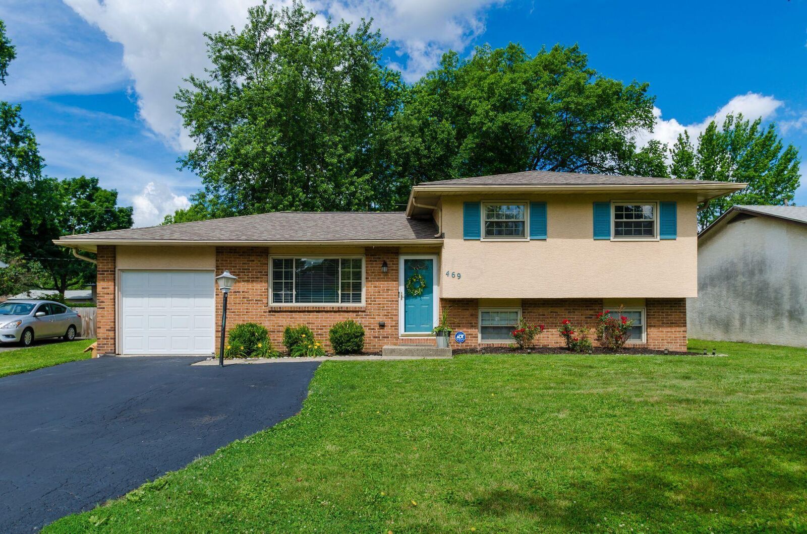Property Photo: 469 N Stygler Road OH 43230