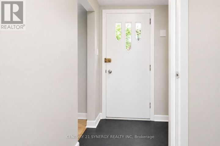 Property Photo:  1308 Erindale Drive  ON K2C 2G4 