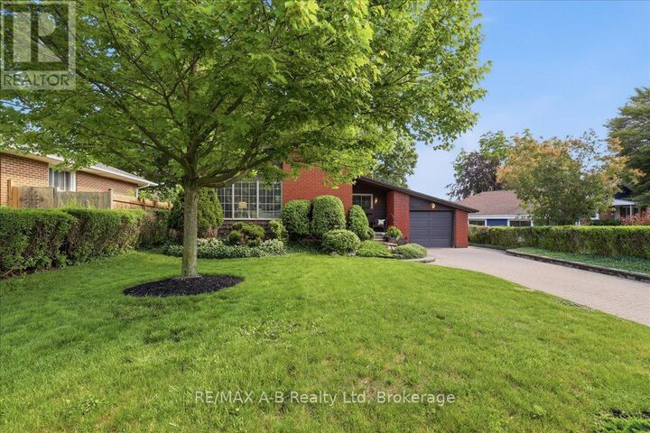 Property Photo: 204 Base Line Road West ON N6J 1V7