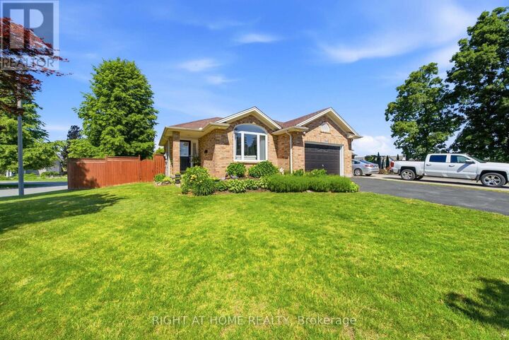 Property Photo:  7505 Nadia Court  ON L2J 4K6 