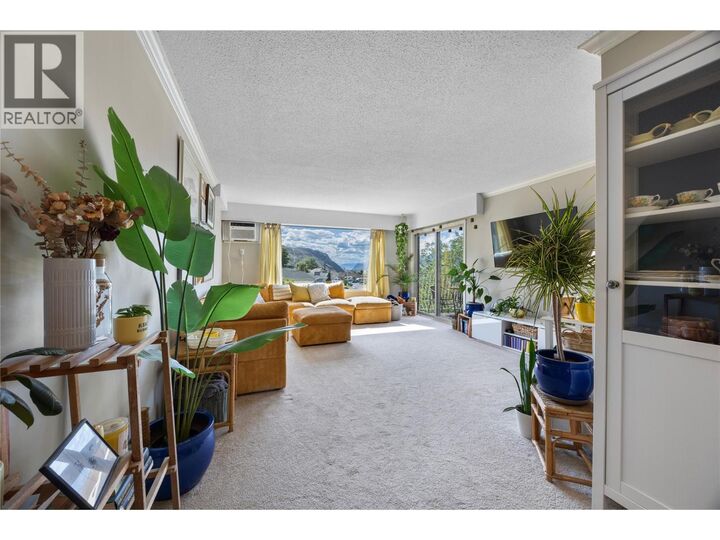Property Photo: 320 Powers Road 5 BC V2C 1V1