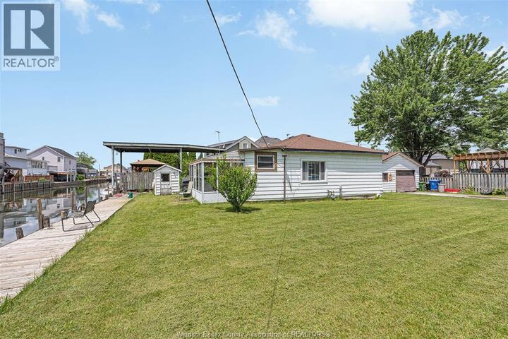 Property Photo:  22 Manhattan Street  ON N9J 2L7 