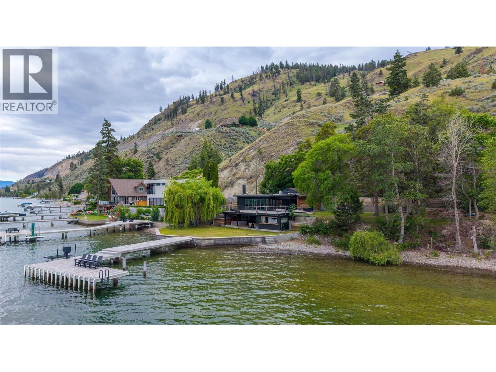 Property Photo: 506 North Beach Road 1 BC V0H 1Z6
