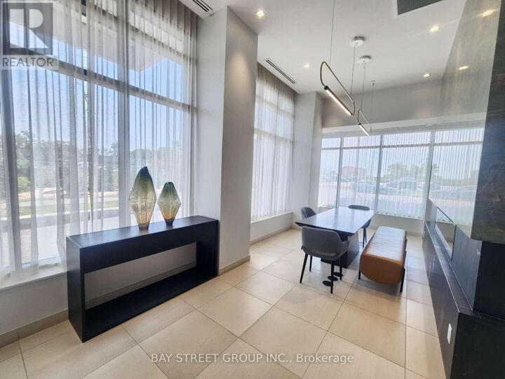 Property Photo:  188 Fairview Mall Drive 2505  ON M2J 0H7 
