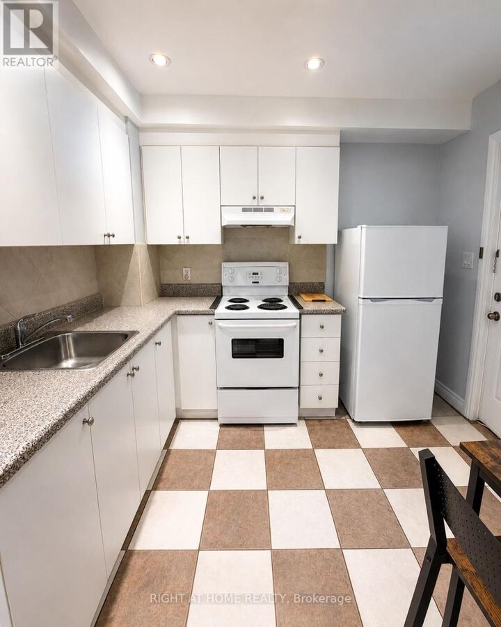Property Photo: 659 Old Weston Road ON M6N 3B4