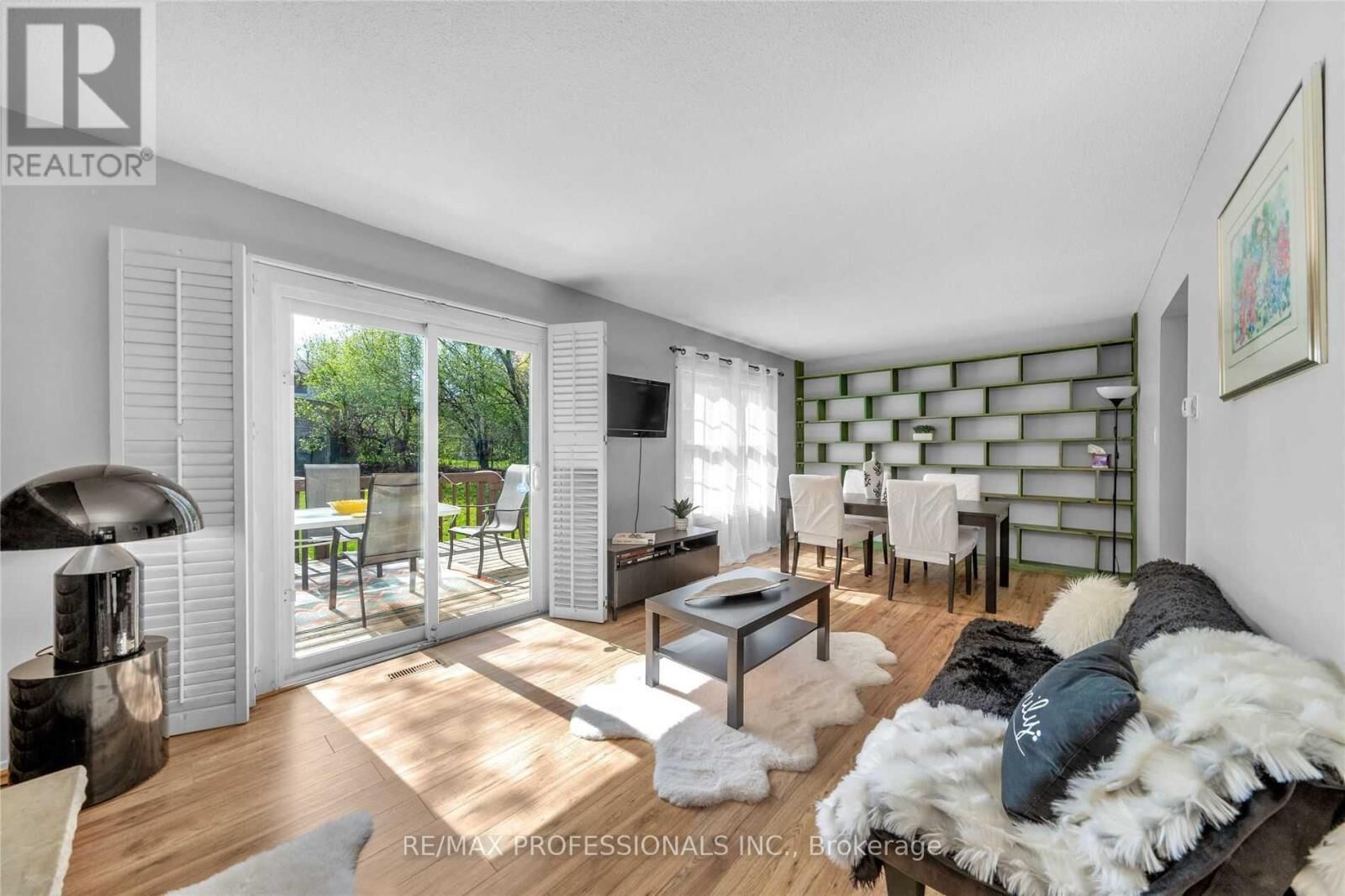 Property Photo:  47 Wishford Drive  ON M1B 2T2 