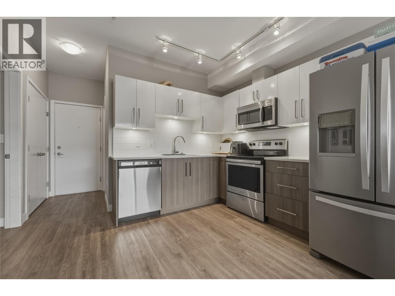 Property Photo: 3409 28 Avenue 209 BC V1T 8J6