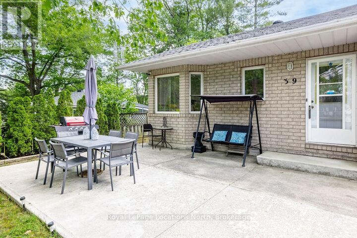 Property Photo:  39 McCague Street  ON L9Z 2E5 