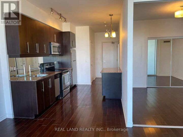 Property Photo: 2885 Bayview Avenue 1502 ON M2K 0A3