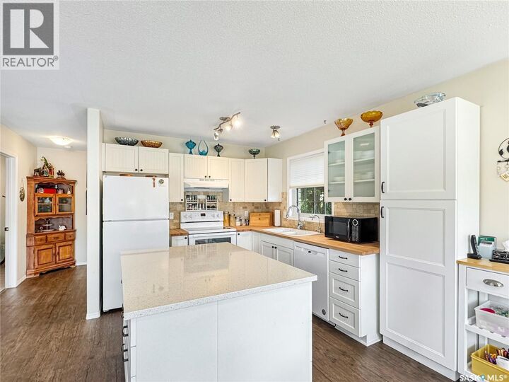 Property Photo:  1091 110th Street  SK S9A 2H3 