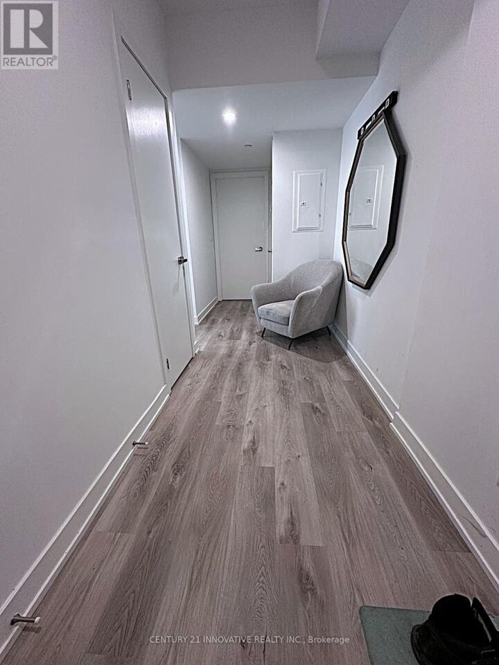 Property Photo: 370 Martha Street 1710 ON L7R 0G9