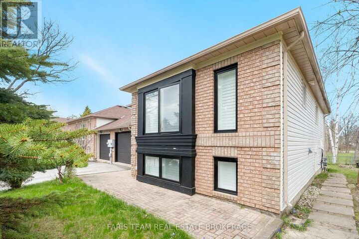 Property Photo:  5 Harbour Crescent  ON L9Z 1G4 