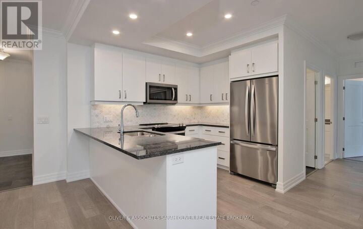 Property Photo: 460 Callaway Road 510 ON N6G 0Z2