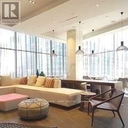 Property Photo:  10 York Street 6213  ON M5J 0E1 