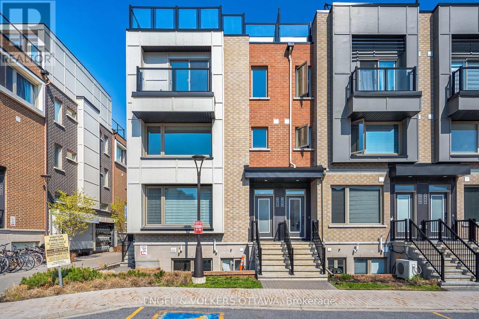 Property Photo:  571 Ozawa Private  ON K1K 4Z9 