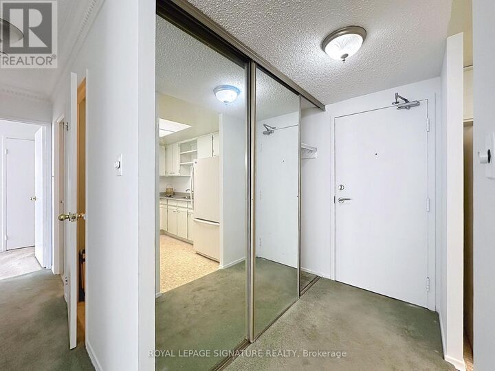 Property Photo:  20 Dean Park Road 1103  ON M1B 3G9 
