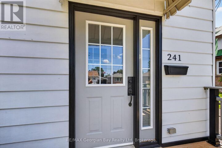 Property Photo: 241 Donalda Street ON L4R 2N4