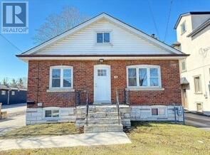 Property Photo: 1016 Haig Boulevard ON L5E 2M5