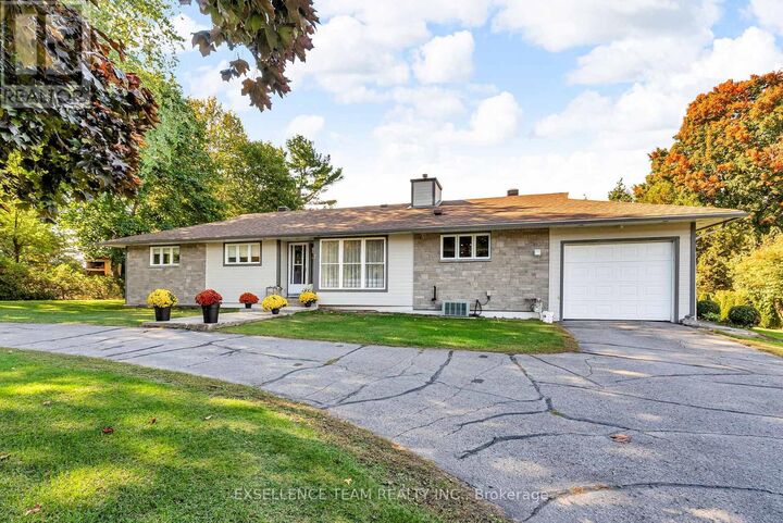 Property Photo:  7 Hillview Circle  ON K0B 1R0 
