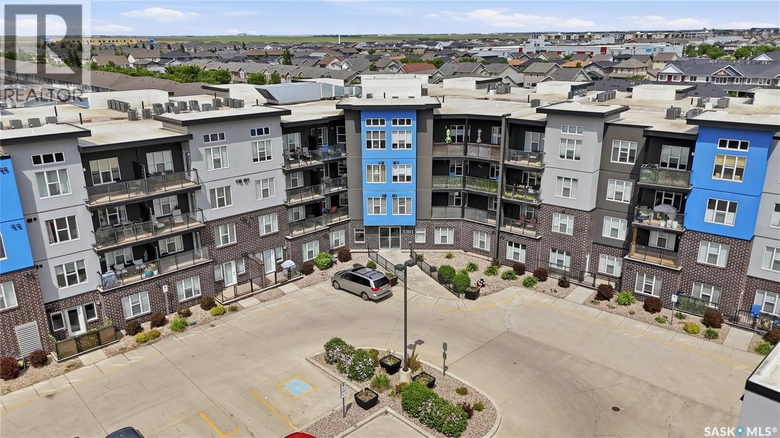 Property Photo: 323 5301 Universal Crescent SK S4W 0L2