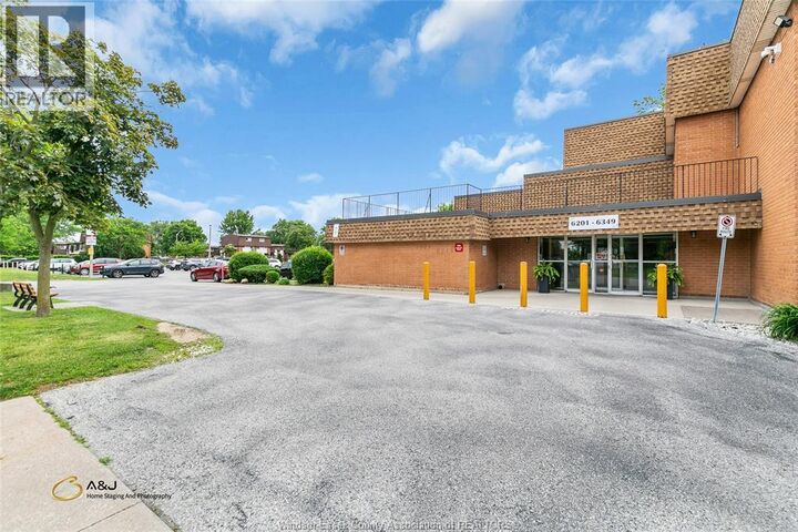 Property Photo:  6311 Thornberry Crescent 300  ON N8T 3A5 