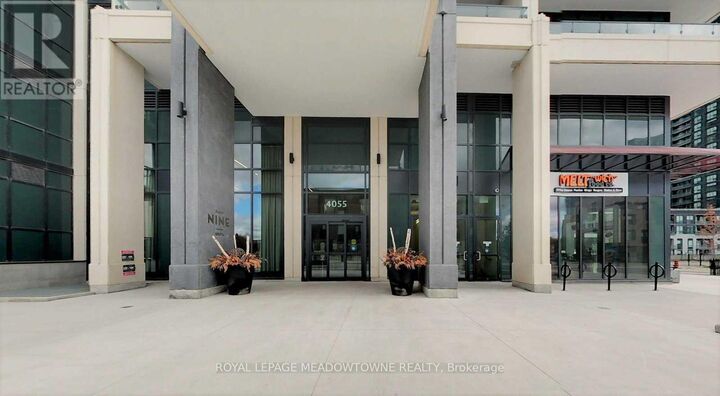 Property Photo:  4055 Parkside Village Drive 2521  ON L5B 0K8 