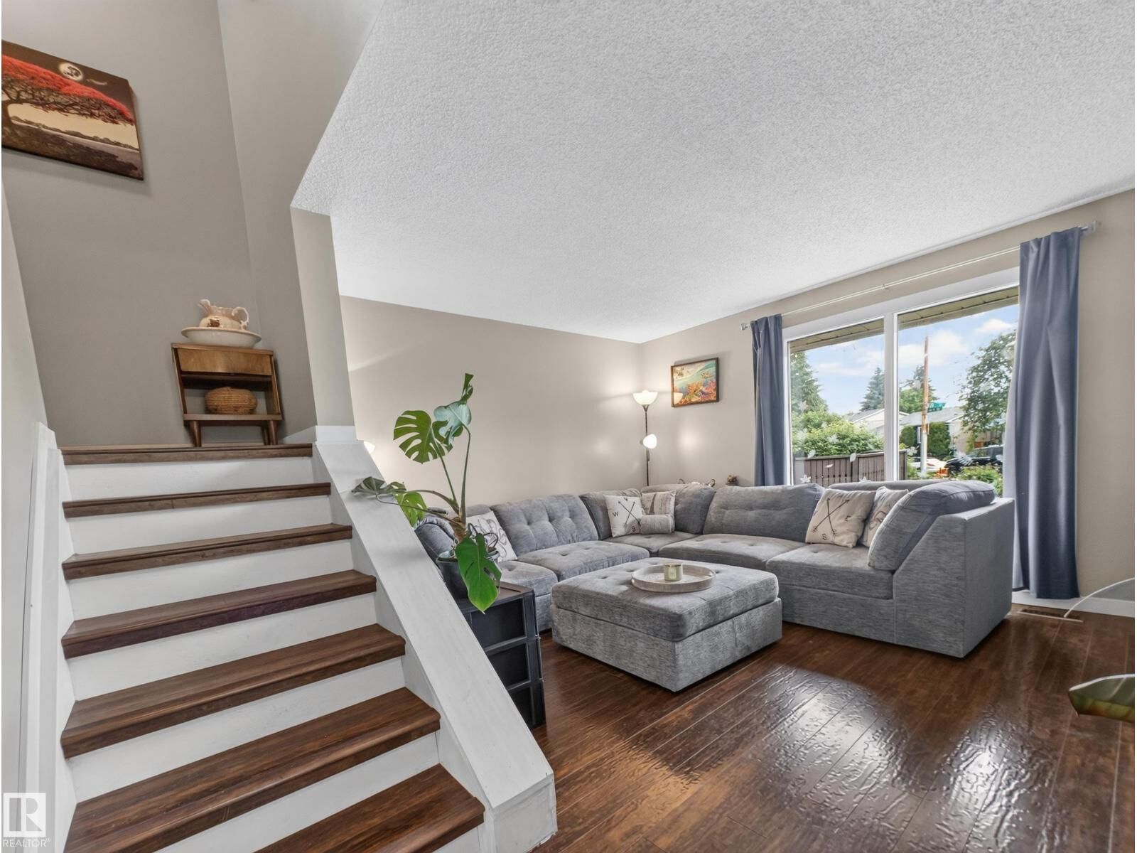 Property Photo: 3503 42A Av NW AB T6L 4C6