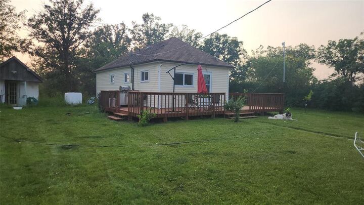 Property Photo: 8150 Pth 68 Highway MB R0C 2N0