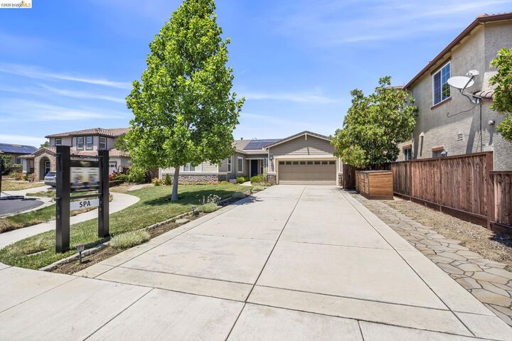 Property Photo:  6432 Laurel Creek Pl  CA 94551 
