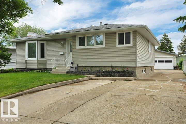 Property Photo:  1020 Keith Road  AB T8A 1G3 